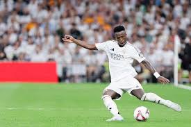 郑钦文0-2不敌萨巴伦卡 止步迈阿密站8强.